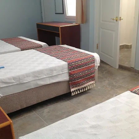 Ephesian Hotel & Guesthouse فندق مبيت وإفطار كوشاداسيه
