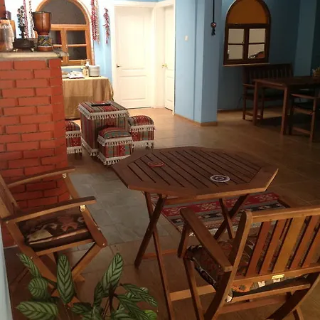فندق مبيت وإفطار Ephesian Hotel & Guesthouse 3*