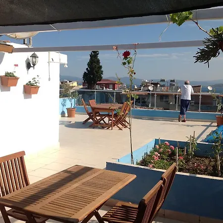 Ephesian Hotel & Guesthouse فندق مبيت وإفطار