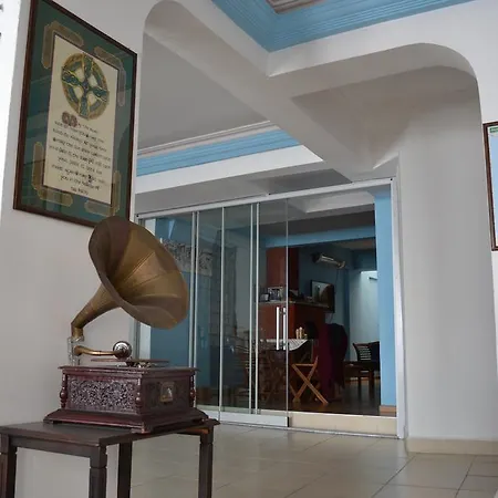 Ephesian Hotel & Guesthouse فندق مبيت وإفطار 3*