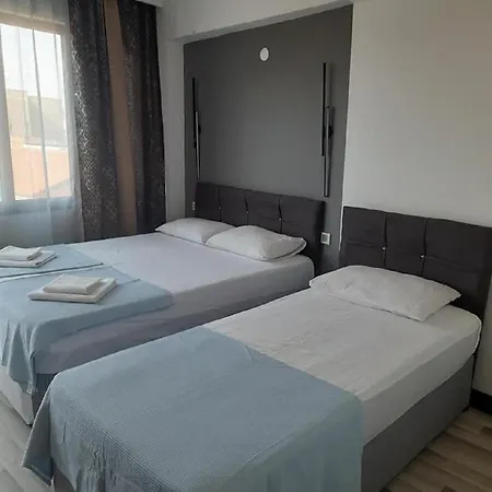 בית הארחה Ephesian & 3*