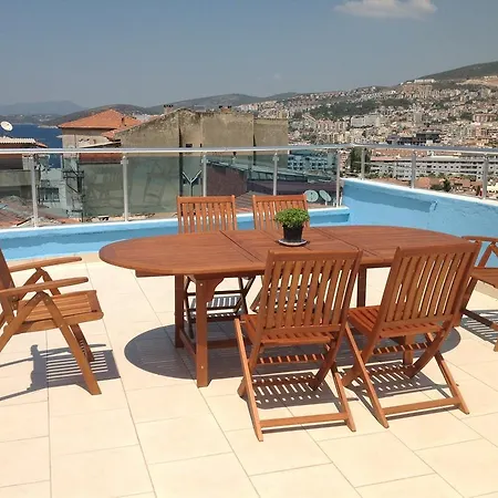 Ephesian & בית הארחה 3*