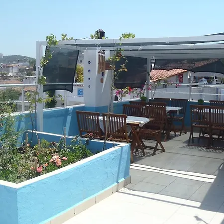 בית הארחה Ephesian & קוסדסי