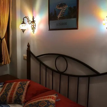 Ephesian & בית הארחה 3*